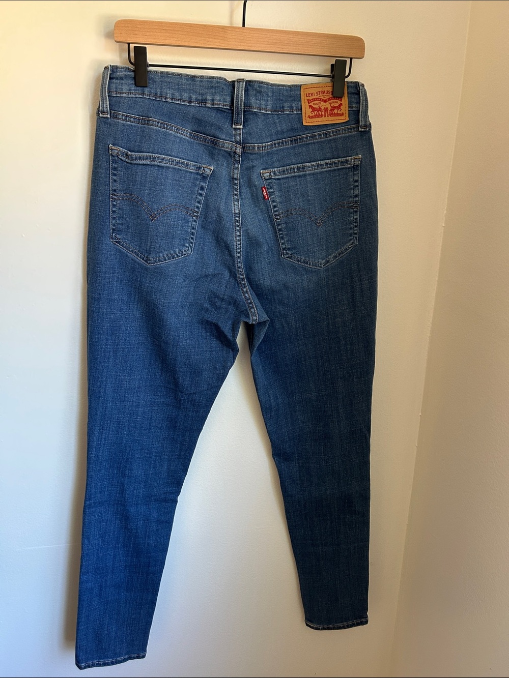 Levi's Premium 721 High Rise Skinny Jeans, Women's Size 32, Medium Wash